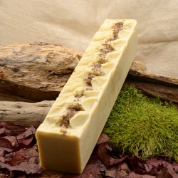 savon naturel en vrac parfumé à la cardamome et encens d'oliban : obialice -savonnerie artisanale du sud de la France