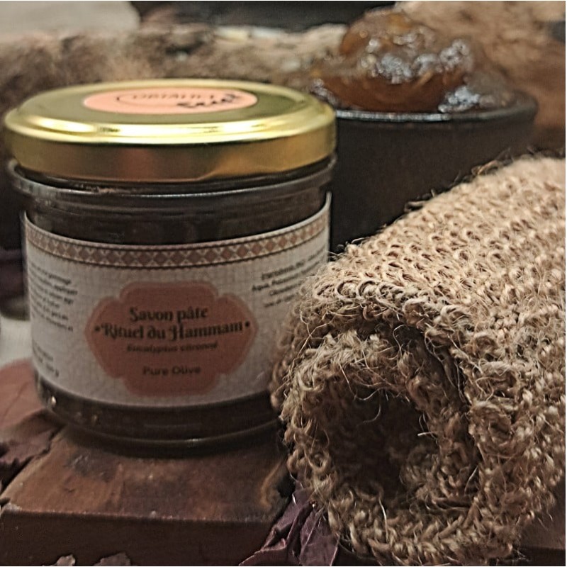 savon plus gant de gommage pour un soin complet du rituel du hammam par Obialice savonnerie montpellier et alentours